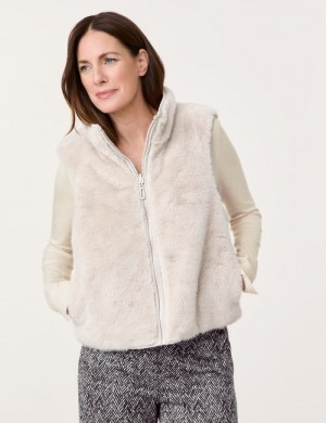 Gerry Weber Cosy reversible body warmer Jakker Beige | YYUP5611