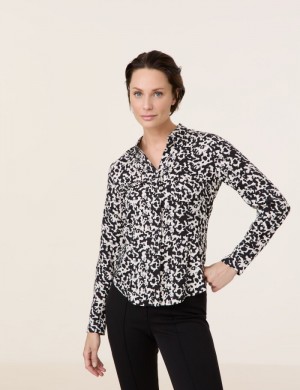 TAIFU Fitted shirt blouse with an all-over print Bluse Svarte | OHBE1667