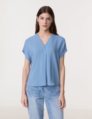 Gerry Weber Flowing blouse top with a pleated detail Bluse Blå | PTFW9599