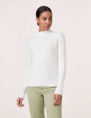 TAIFU Jumper with a wavy texture Strikkevarer Hvite | CDGD6638