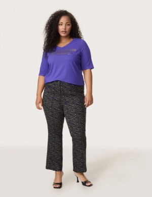 SAMOON Patterned 7/8-length trousers with a kick flare, Betty Bukser Grønn | TLRT8562