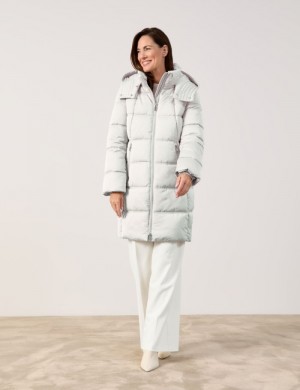 Gerry Weber Short quilted coat with a detachable hood Jakker Beige | DDBS1133