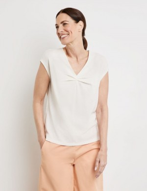 Gerry Weber Short sleeve top with a pleated detail T-skjorte Hvite | GXBY8795