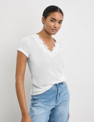 TAIFU Short sleeve top with lace T-skjorte Hvite | AMXL2871