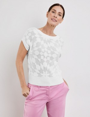 Gerry Weber Sleeveless jumper with a knitted pattern Strikkevarer Hvite | GISL8164