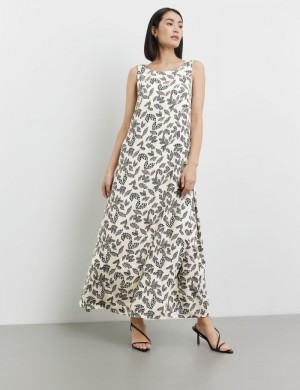 TAIFU Sleeveless maxi dress with a cut-out at the back Kjole Beige | EPZP4865