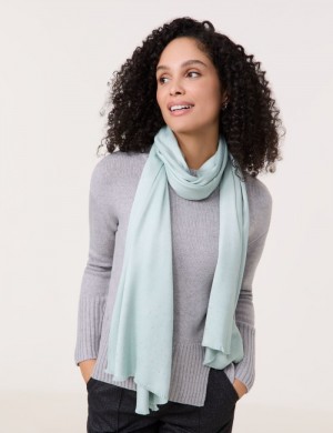 Gerry Weber Soft scarf with decorative gemstones Skjerf Grønn | YSQI6265