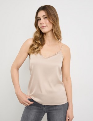 Gerry Weber Top with fabric panelling T-skjorte Beige | LIXK2583