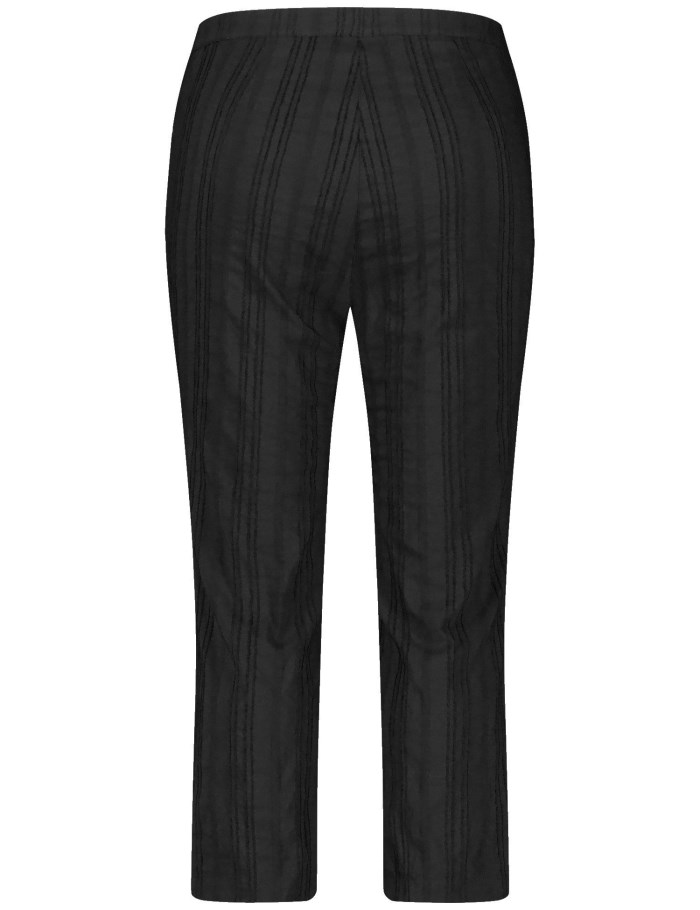 SAMOON 3/4-length stretch trousers with a striped texture, Betty Bukser Svarte | UWZK8183