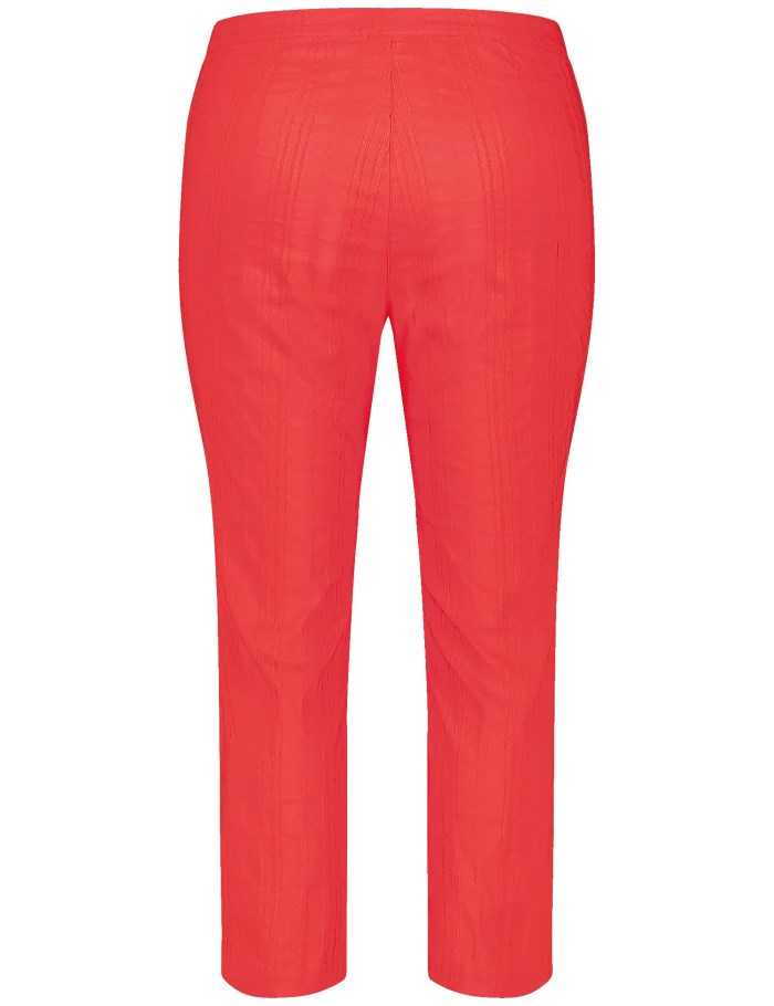 SAMOON 3/4-length stretch trousers with a striped texture, Betty Bukser Rød | NFSA9592