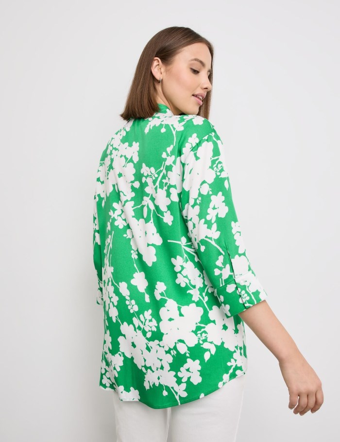 TAIFU 3/4-sleeve blouse with a floral print Bluse Grønn | CJON1424