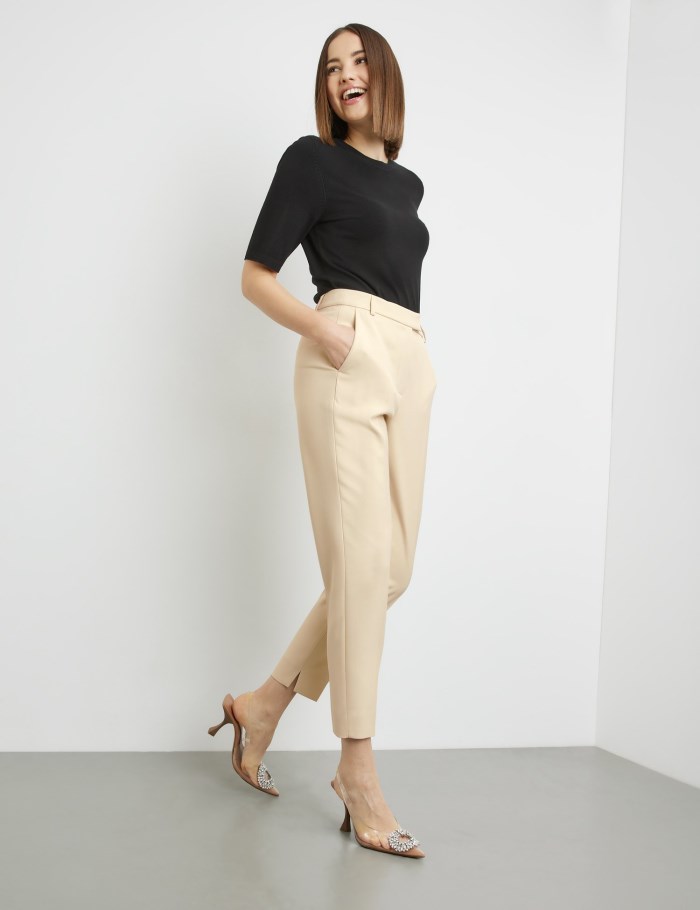 TAIFU 7/8-length pressed pleat trousers in a slim fit Bukser Beige | CUIV0652