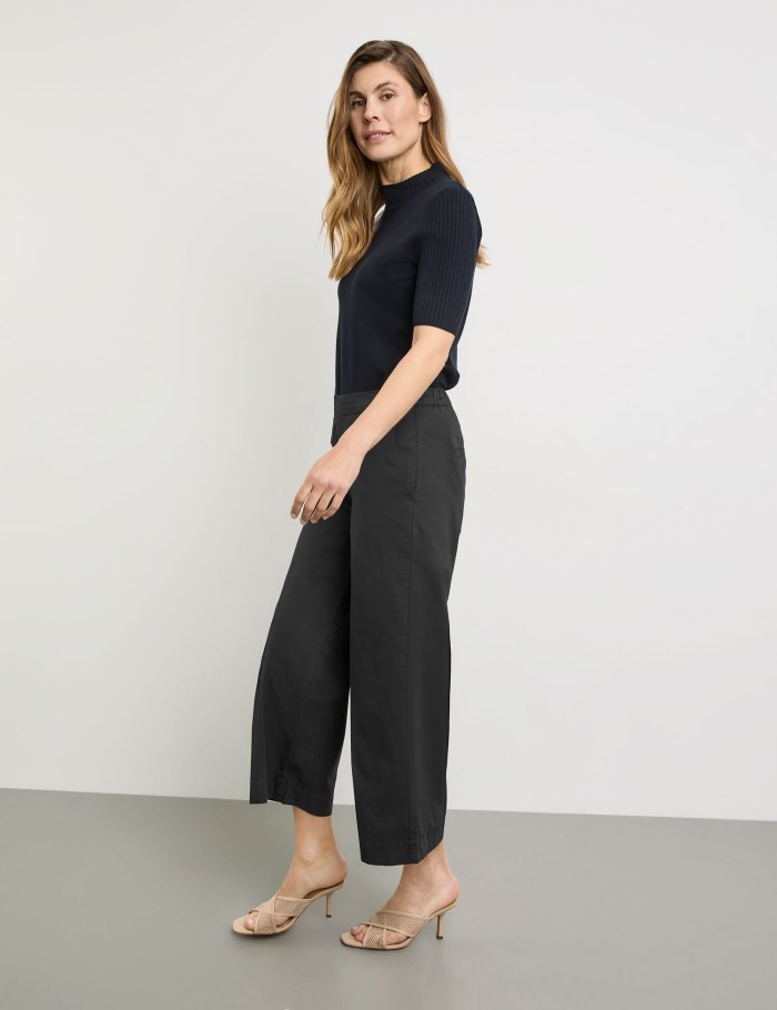 Gerry Weber 7/8-length trousers with a stretch waistband on the back Bukser Svarte | ISJN0202