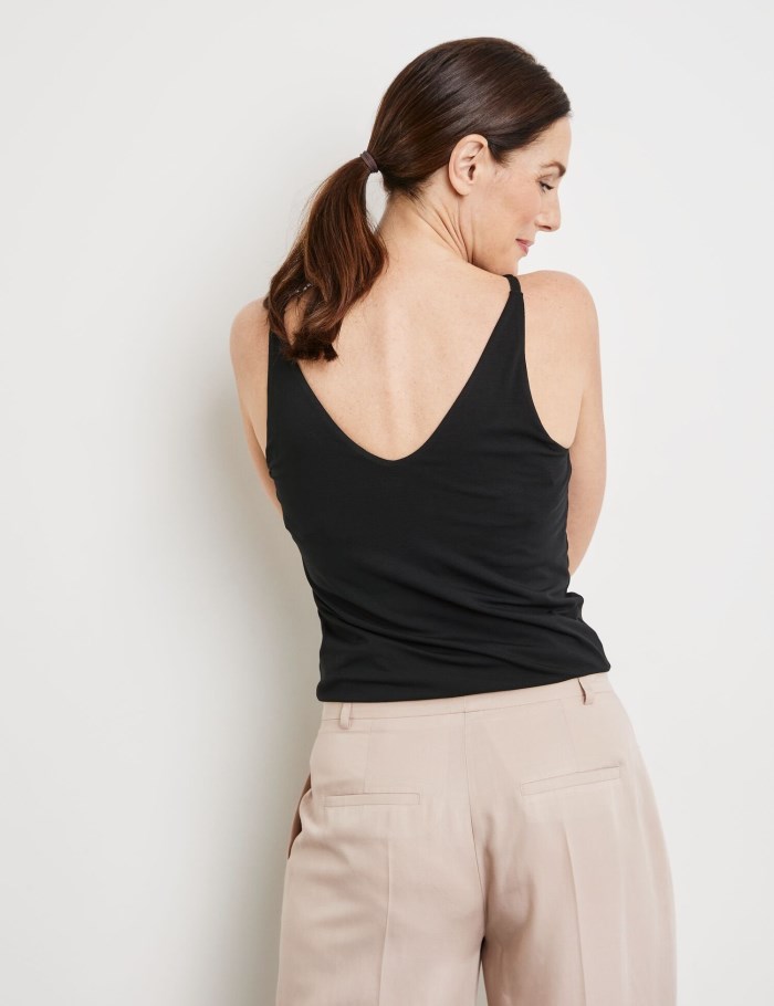 Gerry Weber Basic top with a back neckline T-skjorte Svarte | XBZH4875