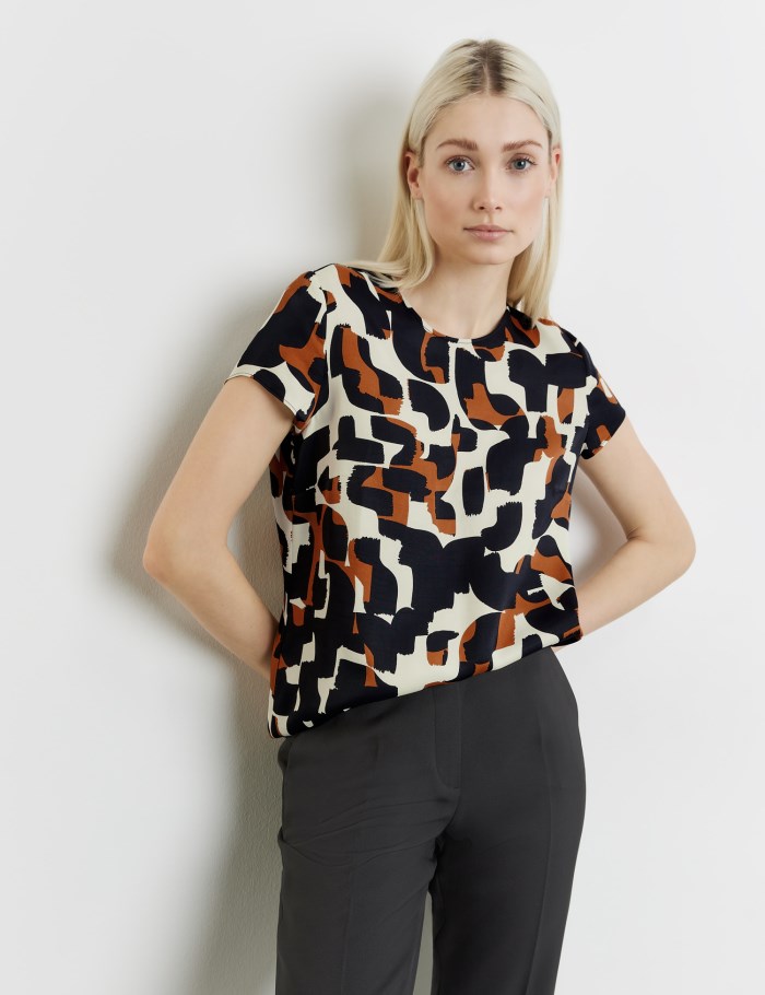 TAIFU Blouse top with short sleeves Bluse Brune | NTXT5421