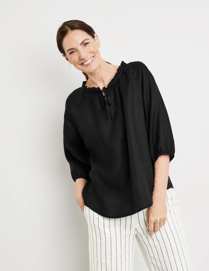 Gerry Weber Blouse with 3/4-length sleeves and a frilled collar Bluse Svarte | SWAL7897