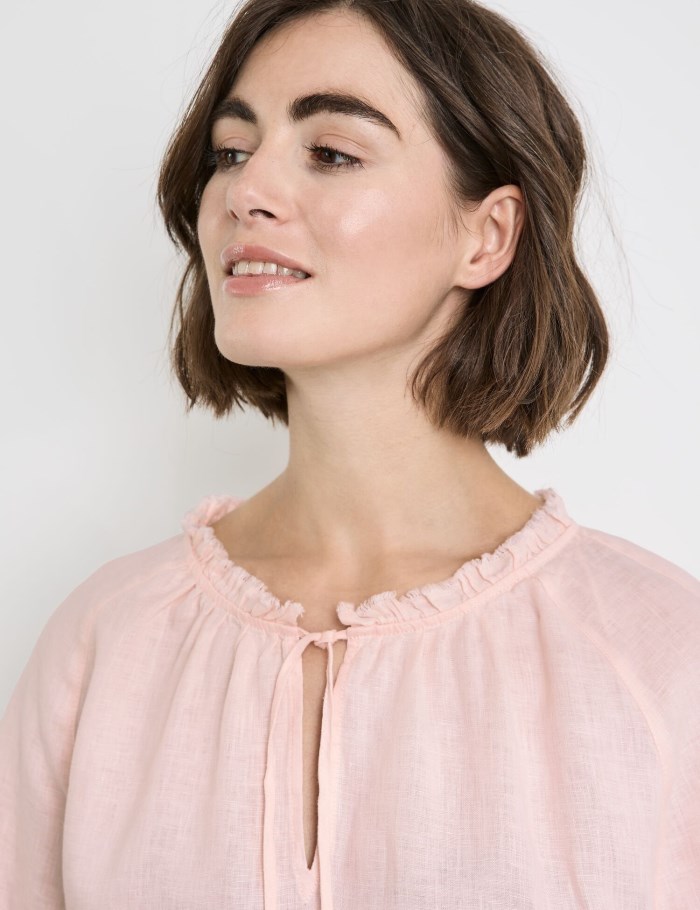 Gerry Weber Blouse with 3/4-length sleeves and a frilled collar Bluse Rosa | WFVL0207