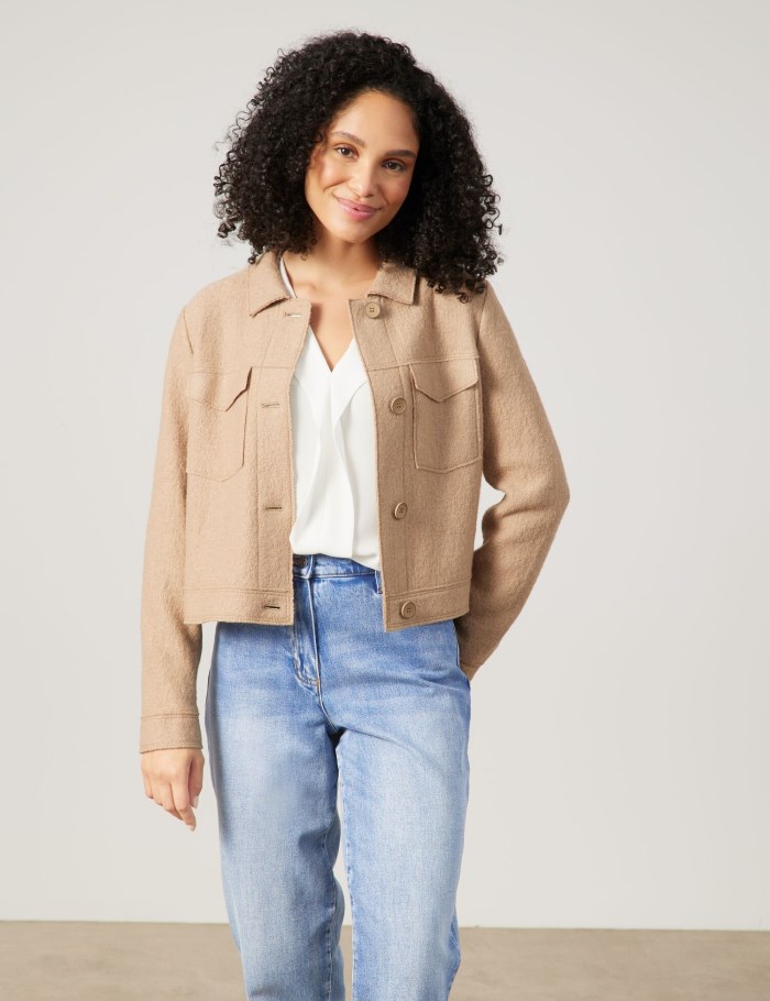 Gerry Weber Boxy blazer jacket with a bouclé finish Blazere Beige | TWKE6686