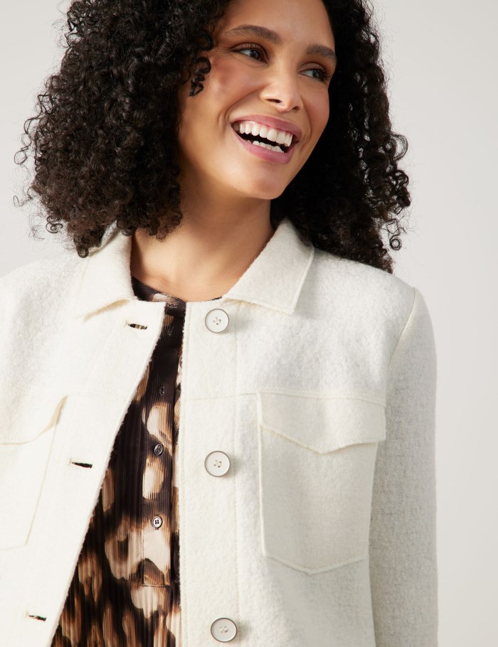 Gerry Weber Boxy blazer jacket with a bouclé finish Blazere Hvite | YKVL3813