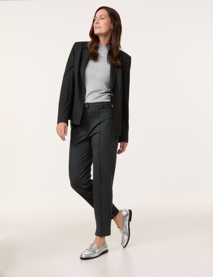 Gerry Weber Classic 7/8-length trousers with vertical pintuck Bukser Svarte | WZHN2783