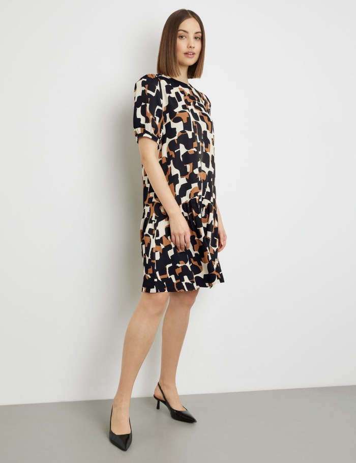 TAIFU Dress with puff sleeves and a hem flounce Kjole Brune | PZWC0794