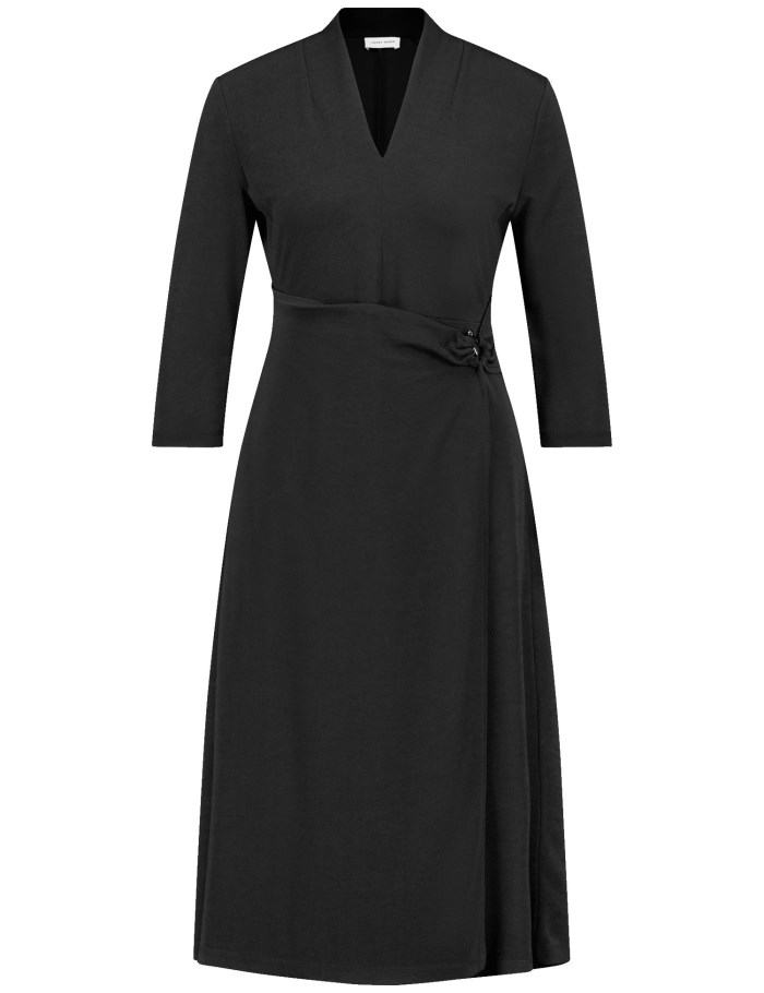 Gerry Weber Elegant dress with a wrap-over effect Kjole Svarte | JXTX3740