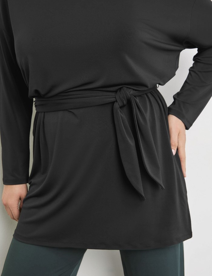 SAMOON Elegant long top with a tie-around belt T-skjorte Svarte | HJTW1126