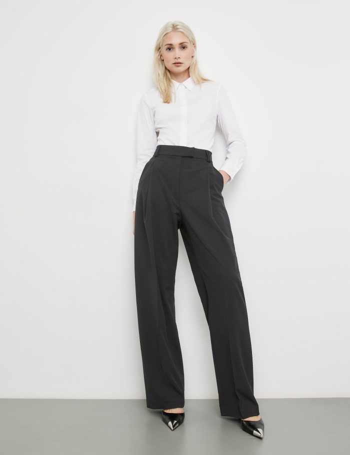 TAIFU Elegant trousers with a wide leg Bukser Svarte | UOFF9621