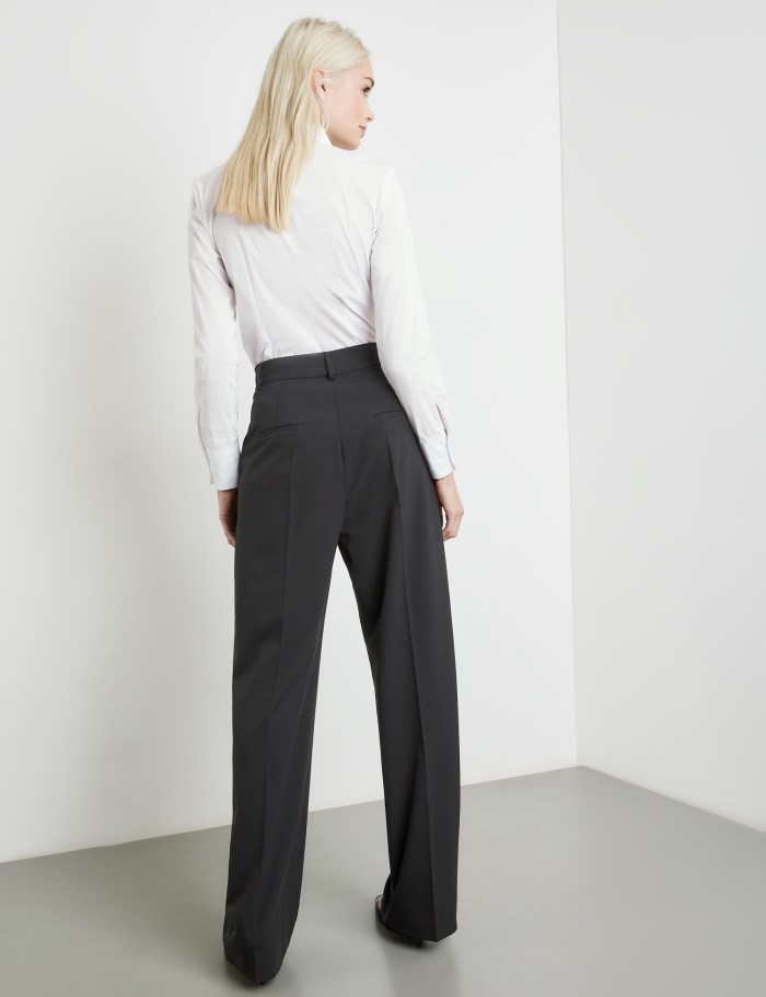 TAIFU Elegant trousers with a wide leg Bukser Svarte | UOFF9621