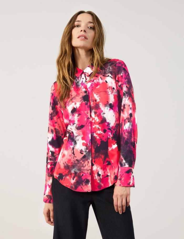 TAIFU Fitted shirt blouse with an all-over print Bluse Rød | LTIY4571