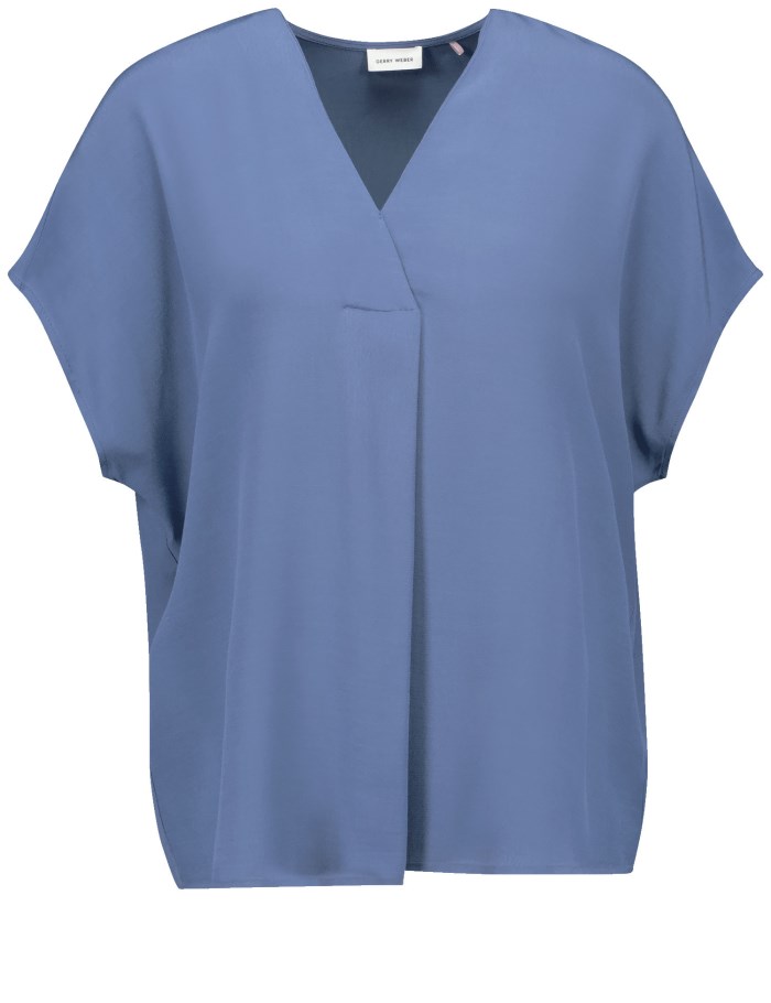 Gerry Weber Flowing blouse top with a pleated detail Bluse Blå | SURV7178