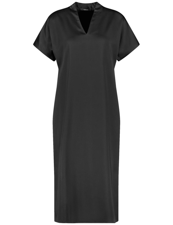 TAIFU Flowing midi dress with a V-neckline Kjole Svarte | NCIA6399