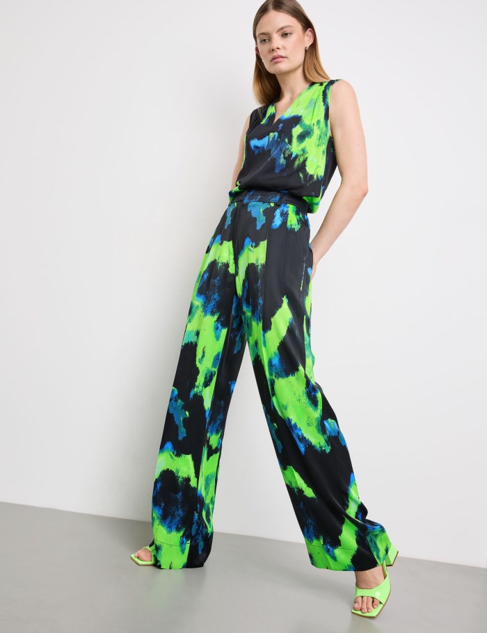 TAIFU Flowing palazzo trousers with a print Bukser Grønn | OXXF3067