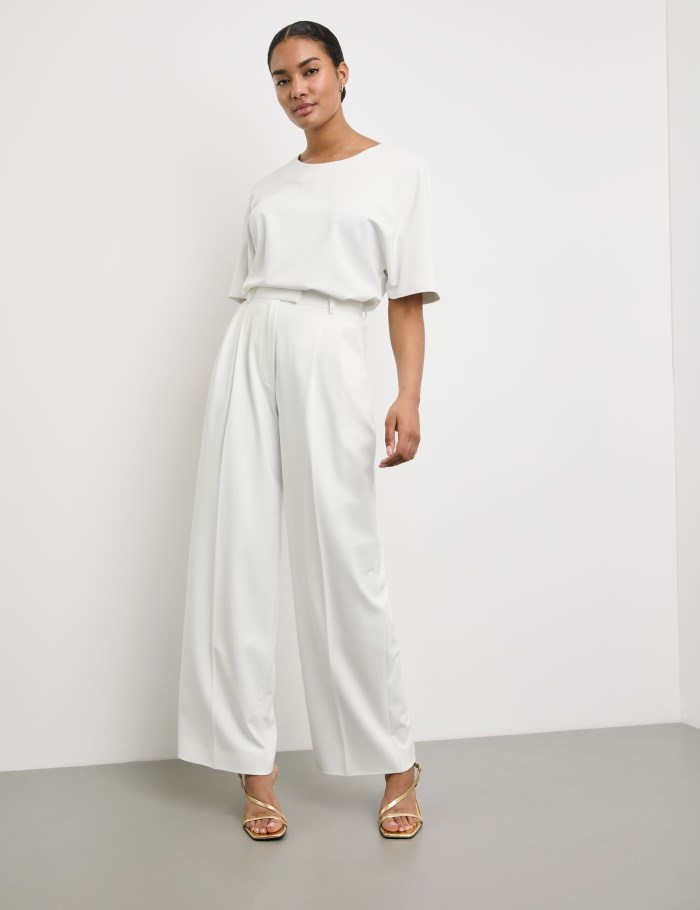 TAIFU Flowing trousers with a wide leg Bukser Hvite | RUQS3745