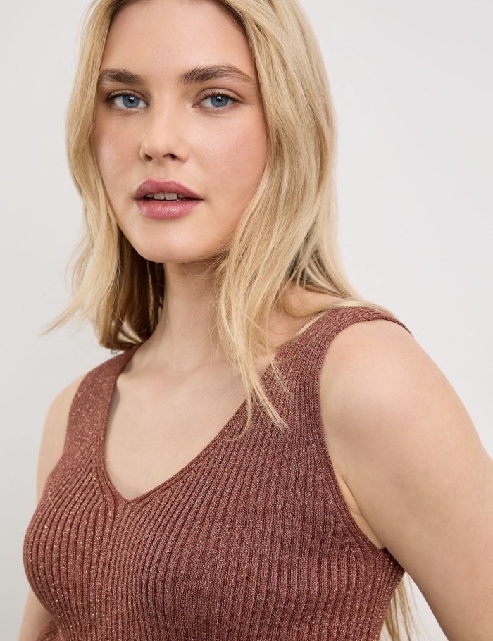 TAIFU Knitted top with a glitter effect Strikkevarer Brune | UYGD5967