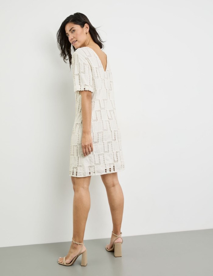 Gerry Weber Lace dress made of cotton Kjole Hvite | EATU5933