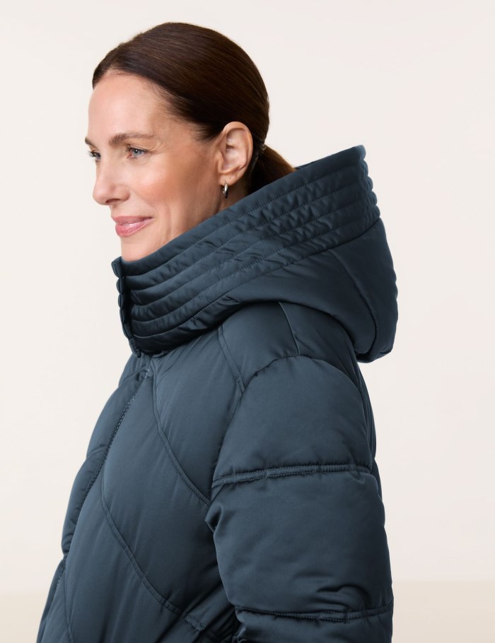 Gerry Weber Long quilted coat with side slits Jakker Blå | YAHV8269