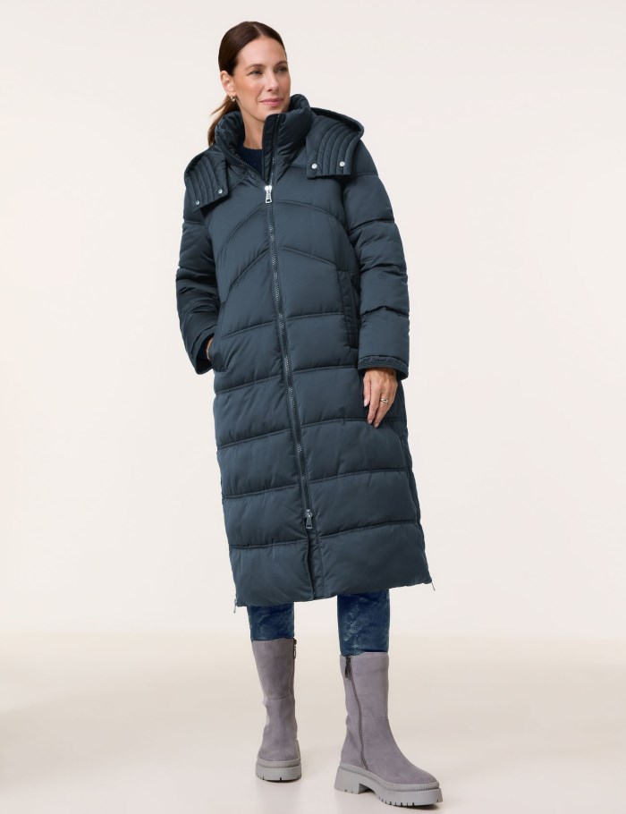 Gerry Weber Long quilted coat with side slits Jakker Blå | YAHV8269