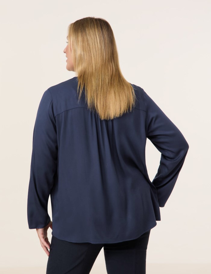 SAMOON Long sleeve blouse with a V-neckline Bluse Blå | WRMC4959