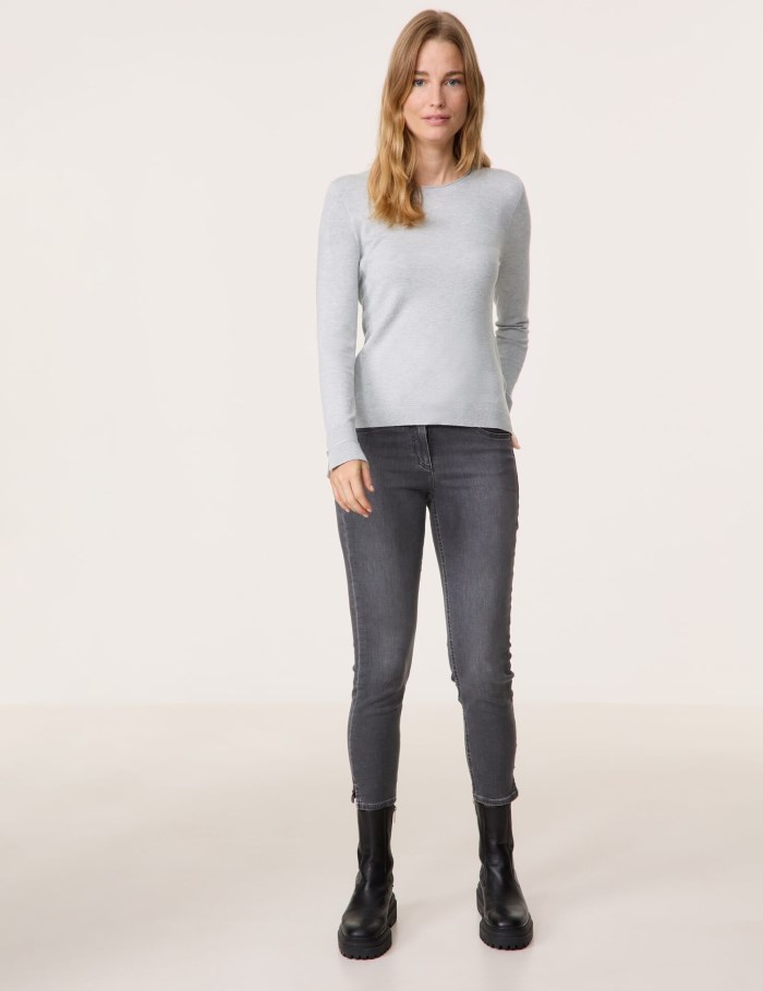 Gerry Weber Long sleeve jumper in a sustainable fine knit Strikkevarer Grå | NLMO3082