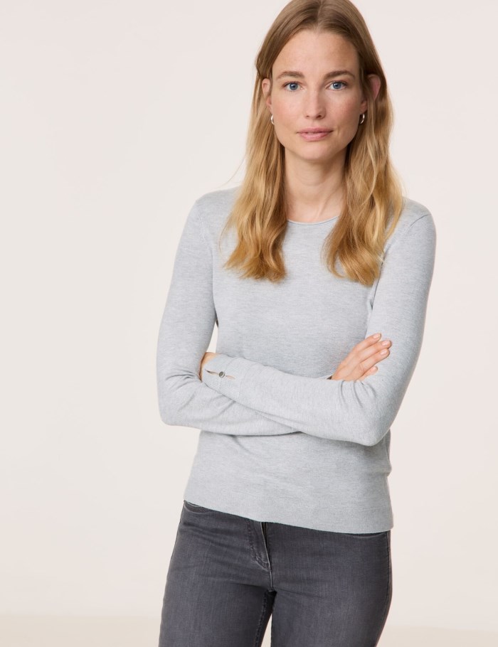 Gerry Weber Long sleeve jumper in a sustainable fine knit Strikkevarer Grå | NLMO3082