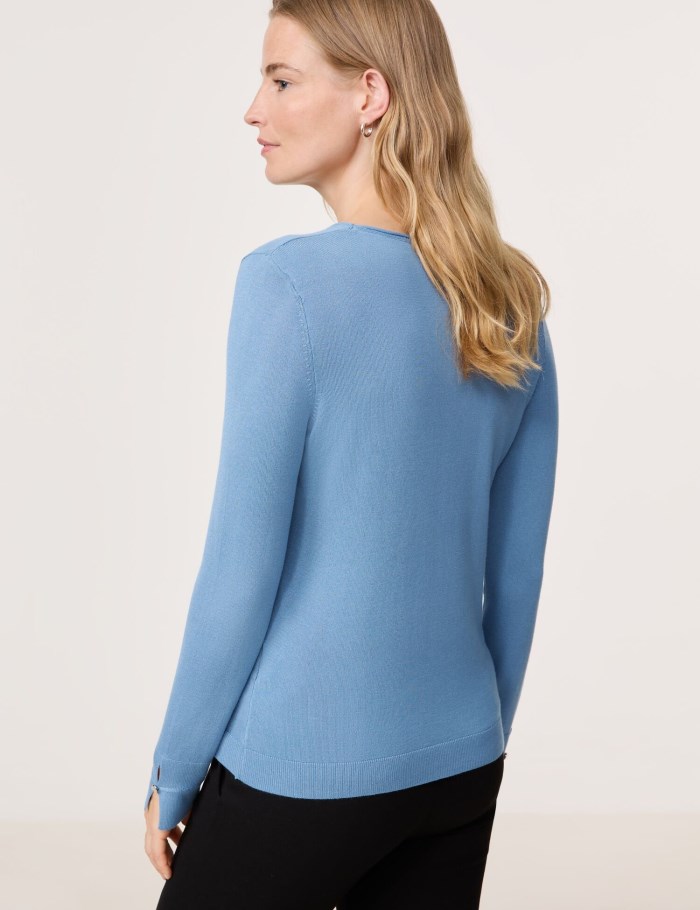 Gerry Weber Long sleeve jumper in a sustainable fine knit Strikkevarer Blå | XRLM5525