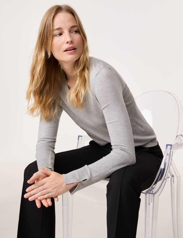 Gerry Weber Long sleeve jumper in a sustainable fine knit Strikkevarer Grå | CYVA9141