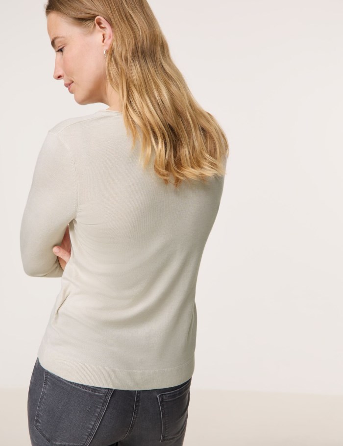 Gerry Weber Long sleeve jumper in a sustainable fine knit Strikkevarer Beige | ZFQS8927