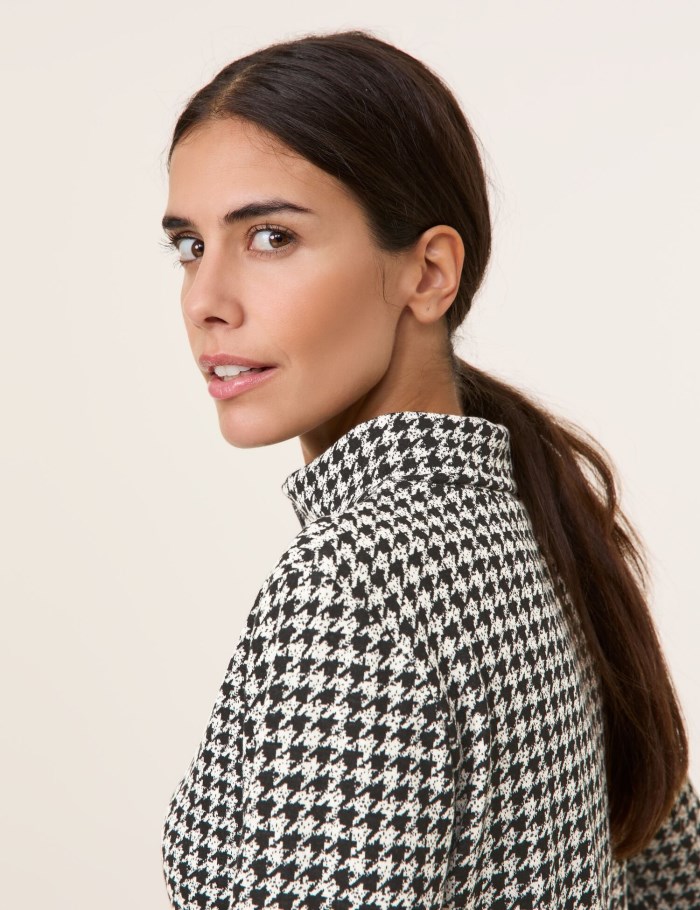 Gerry Weber Long sleeve top with a houndstooth pattern Strikkevarer Multicolor | ZRHZ1326