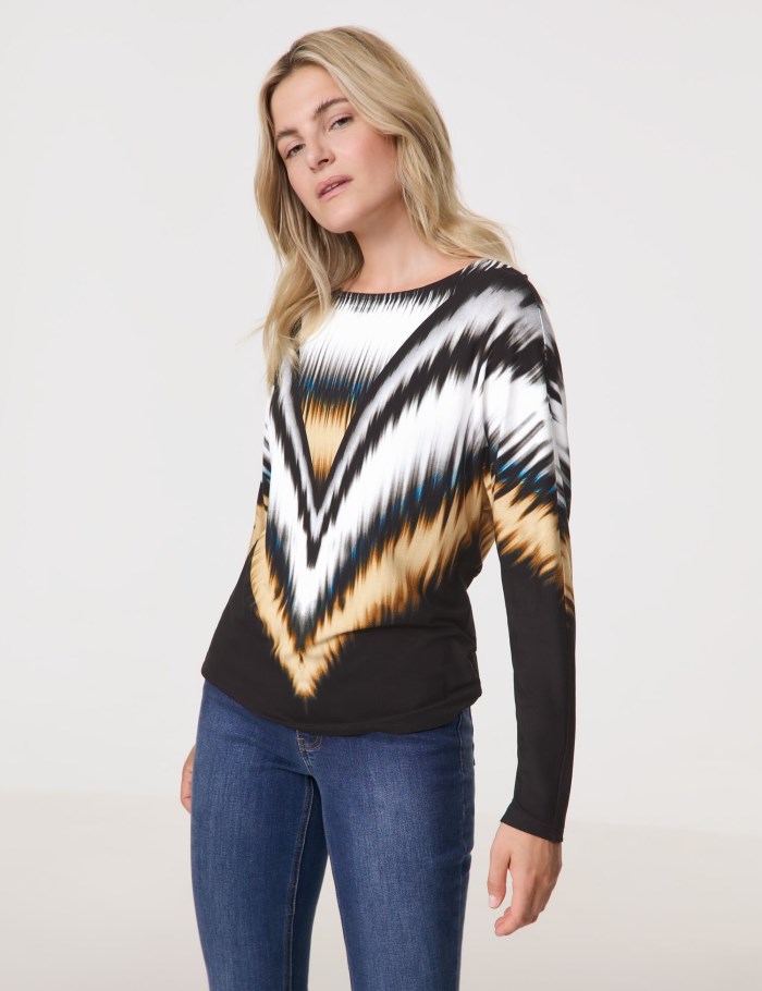 TAIFU Long sleeve top with an impressive print T-skjorte Svarte | ARZH4178