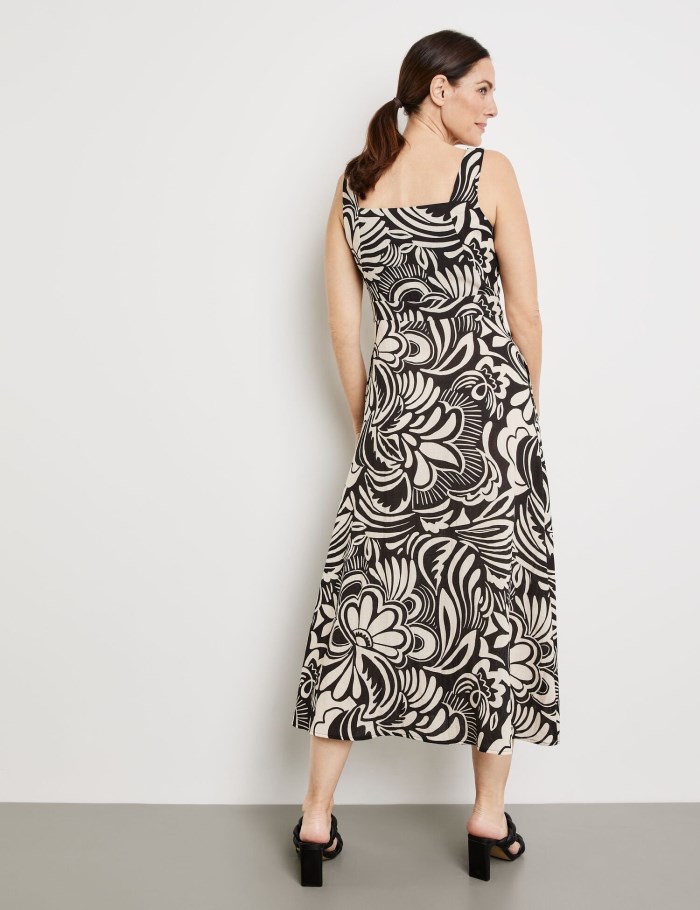 Gerry Weber Midi dress with a knotted detail Kjole Svarte | FXZJ0352