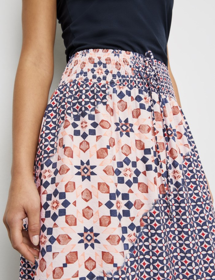 Gerry Weber Patterned midi skirt with a stretch waistband Skjørt Multicolor | ALYA5440