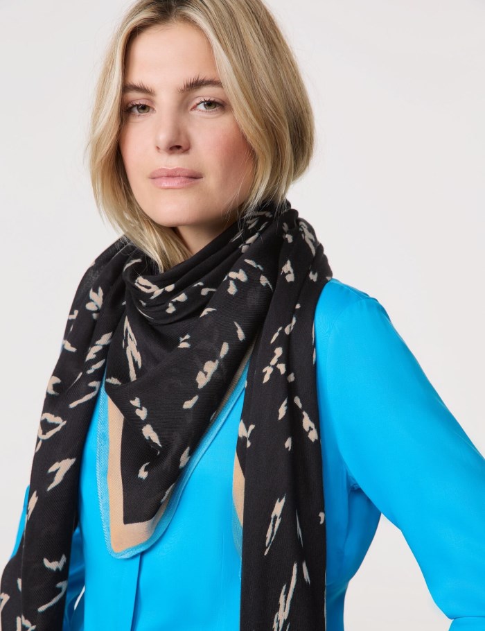 TAIFU Patterned scarf Skjerf Svarte | GMIW6957