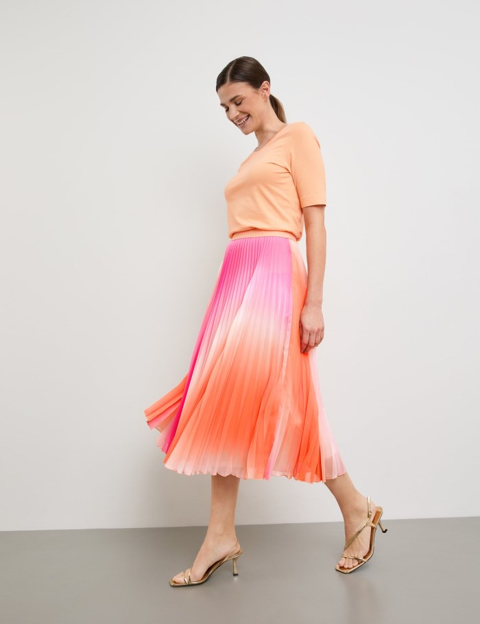 Gerry Weber Pleated skirt with colour graduation Skjørt Rosa | FNJS4023